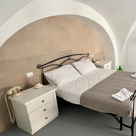 Suite White Dome Бари Экстерьер фото