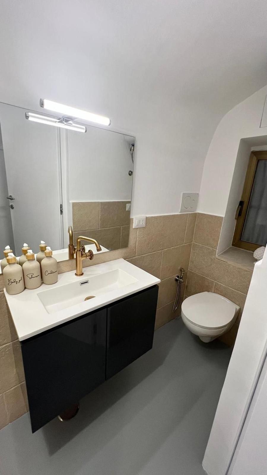 Suite White Dome Бари Экстерьер фото