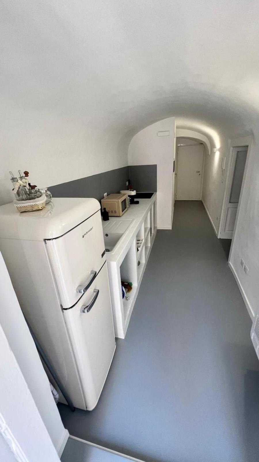Suite White Dome Бари Экстерьер фото