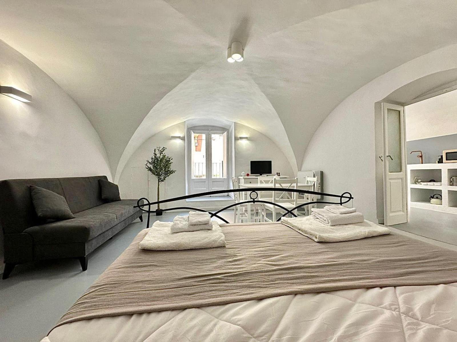 Suite White Dome Бари Экстерьер фото