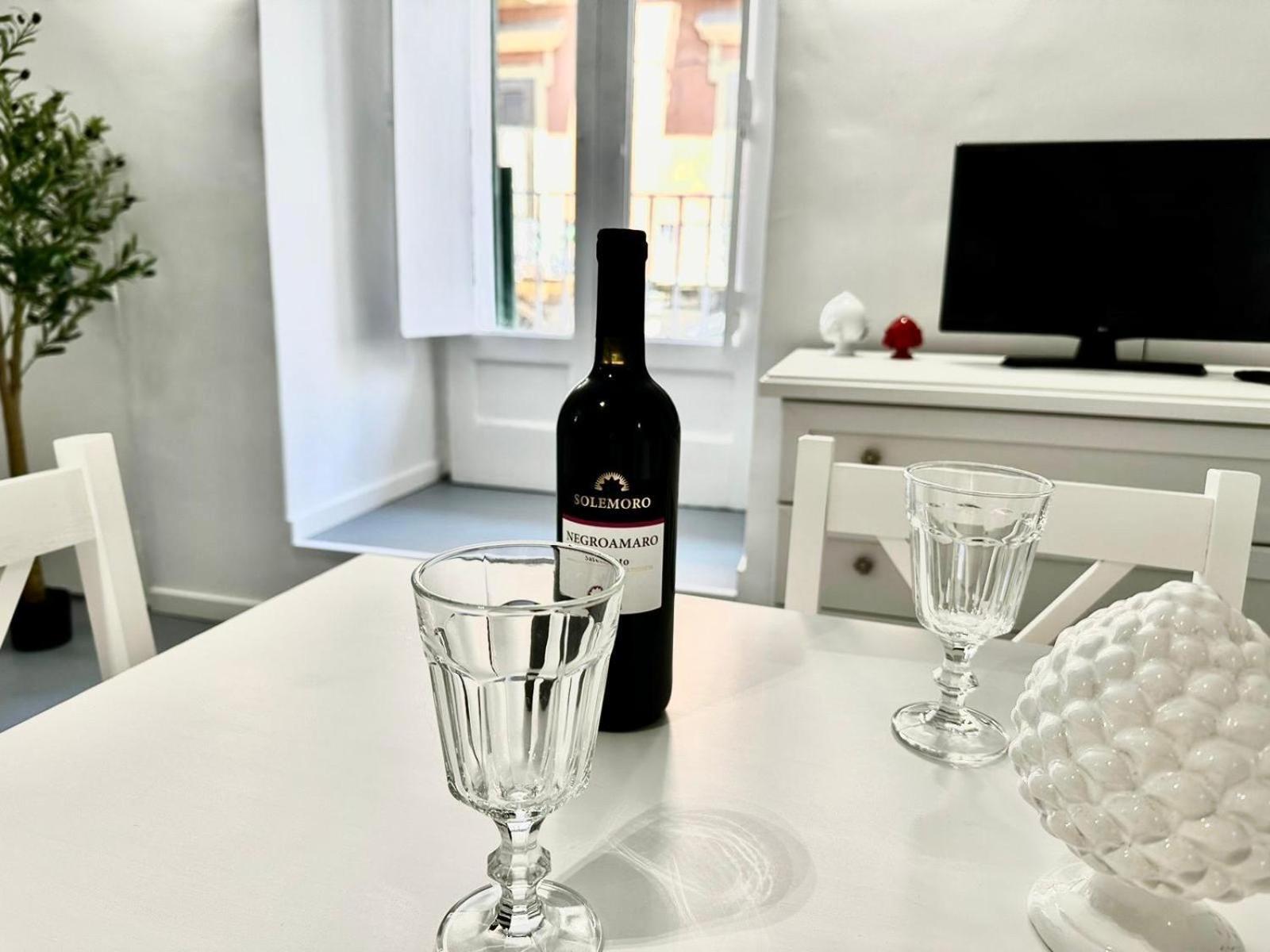 Suite White Dome Бари Экстерьер фото